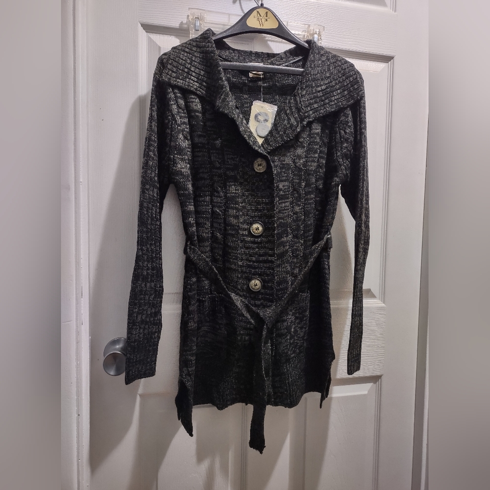 Effeci 5 Button-up Cardigan